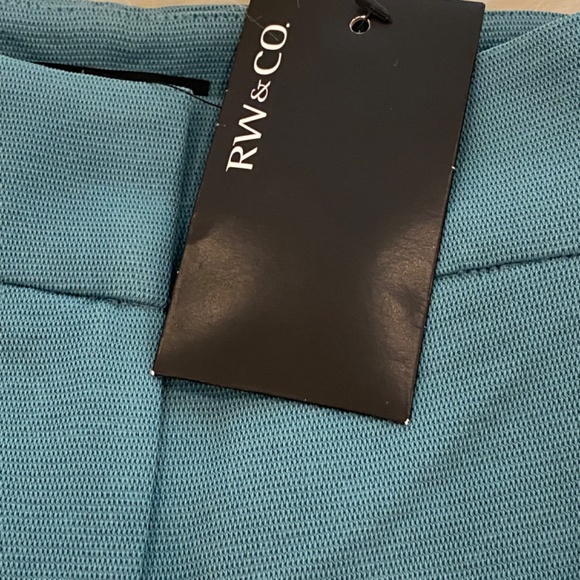 R&W pants - NWT - size 4 - Picture 5 of 5